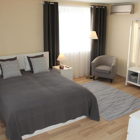 apartment Kanali 5a Parnu Bagian luar foto
