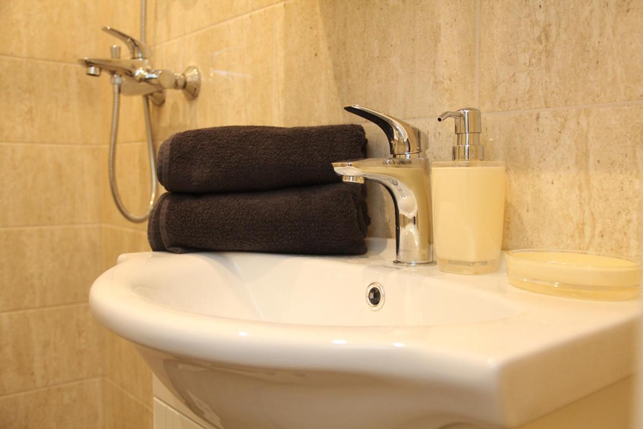 apartment Kanali 5a Parnu Bagian luar foto